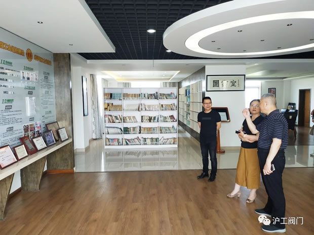 �Aͤ�(zh��n)�hί����ӛf����������ϯ�ο������Lο����˾���D1��