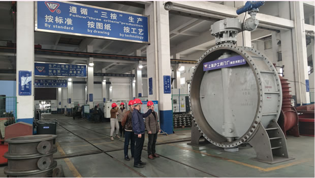 �Aͤ�(zh��n)�(zh��n)�L(zh��ng)��С�dһ���W�R��˾���L(f��ng)�{(di��o)�У��D3��